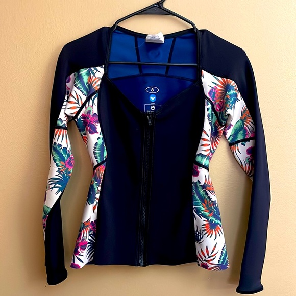🔥🔥ROXY - BEACH CLASSICS LONG SLEEVE RASHGAURD🔥🔥 the real deal LIKE NEW - Picture 3 of 6